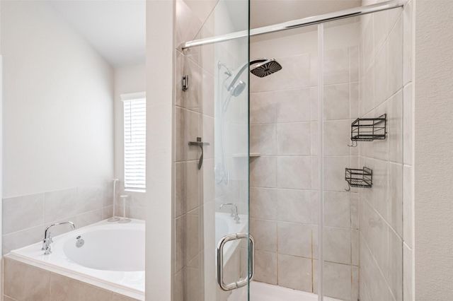 26175 Ethereal Road, La Marque, TX 77568