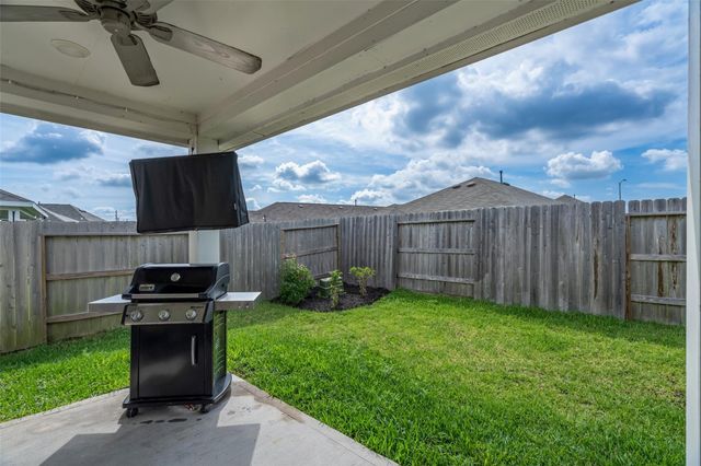 26175 Ethereal Road, La Marque, TX 77568