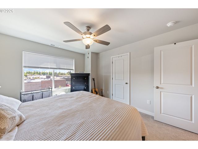 4132 E LABISH Ln, Newberg, OR 97132