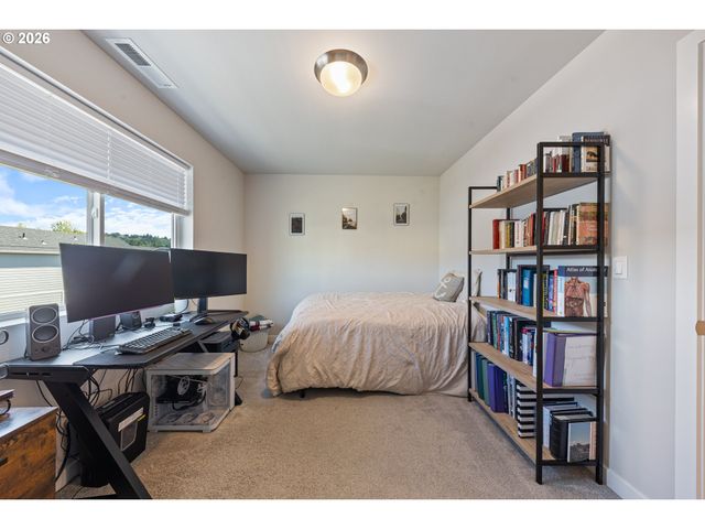 4132 E LABISH Ln, Newberg, OR 97132