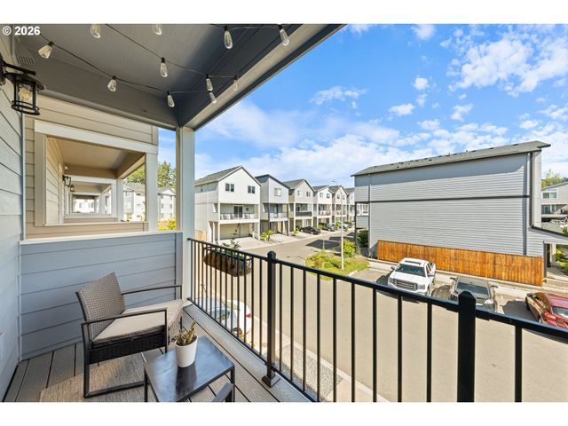 4132 E LABISH Ln, Newberg, OR 97132