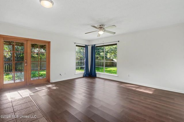 2821 Lawnwood Drive, Ocean Springs, MS 39564