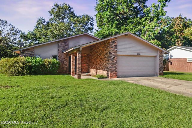 2821 Lawnwood Drive, Ocean Springs, MS 39564