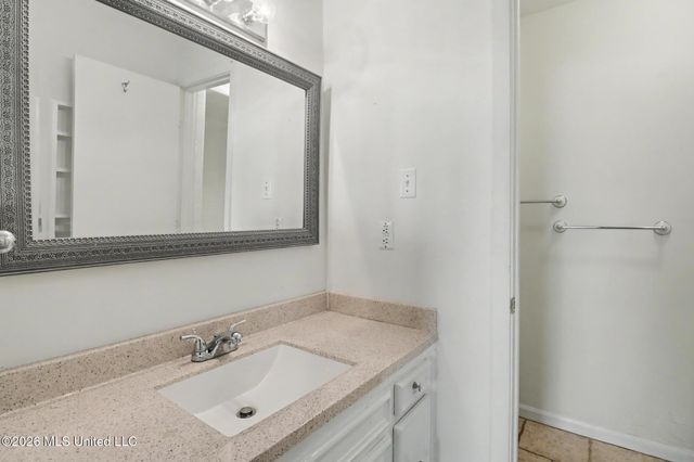 2821 Lawnwood Drive, Ocean Springs, MS 39564