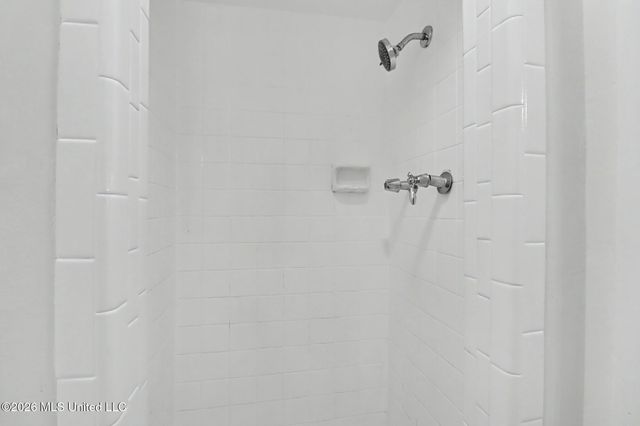 2821 Lawnwood Drive, Ocean Springs, MS 39564