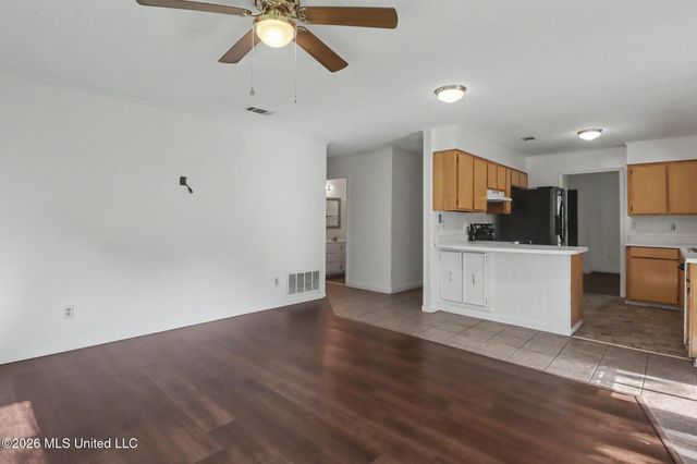 2821 Lawnwood Drive, Ocean Springs, MS 39564