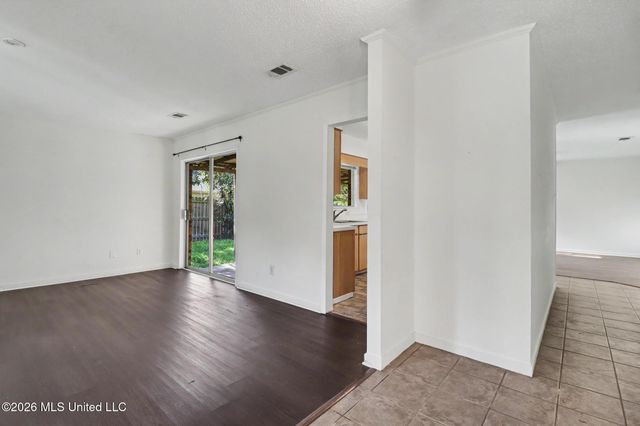 2821 Lawnwood Drive, Ocean Springs, MS 39564