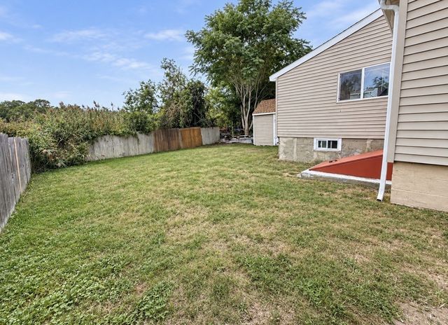 298 Onset Ave, Wareham, MA 02558