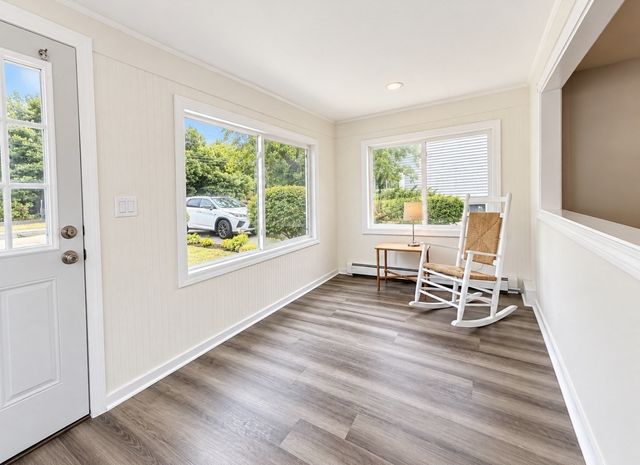 298 Onset Ave, Wareham, MA 02558