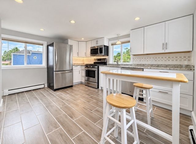 298 Onset Ave, Wareham, MA 02558