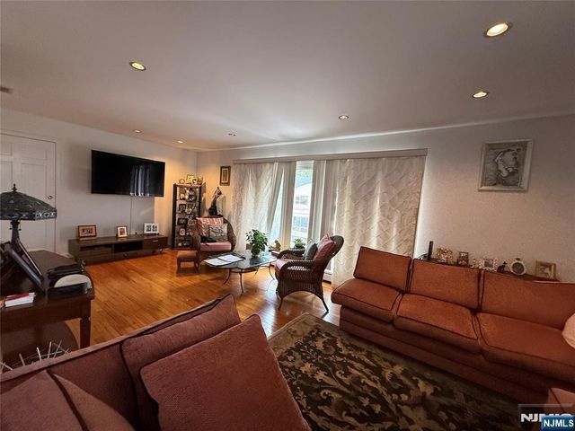 2457 8th Street, Fort Lee, NJ 07024