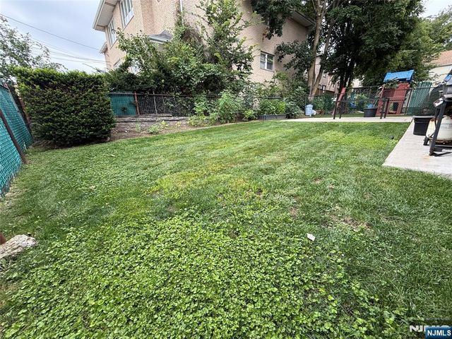 2457 8th Street, Fort Lee, NJ 07024