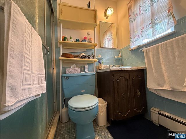 2457 8th Street, Fort Lee, NJ 07024