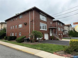 2457 8th Street, Fort Lee, NJ 07024