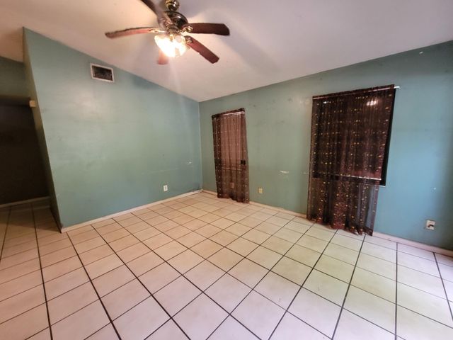 3311 NW 24th Avenue, Okeechobee, FL 34972