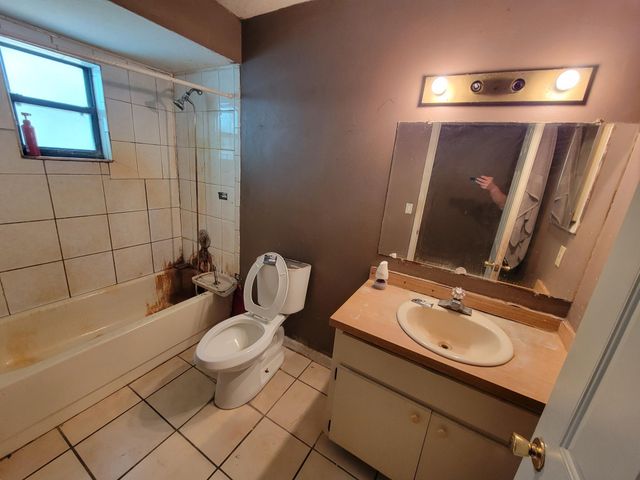 3311 NW 24th Avenue, Okeechobee, FL 34972