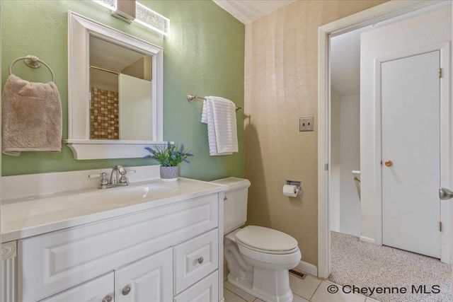 1458 TRENT CT, Cheyenne, WY 82009