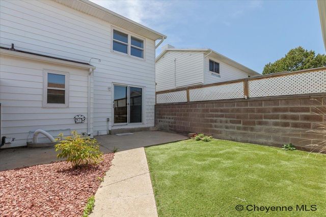 1458 TRENT CT, Cheyenne, WY 82009