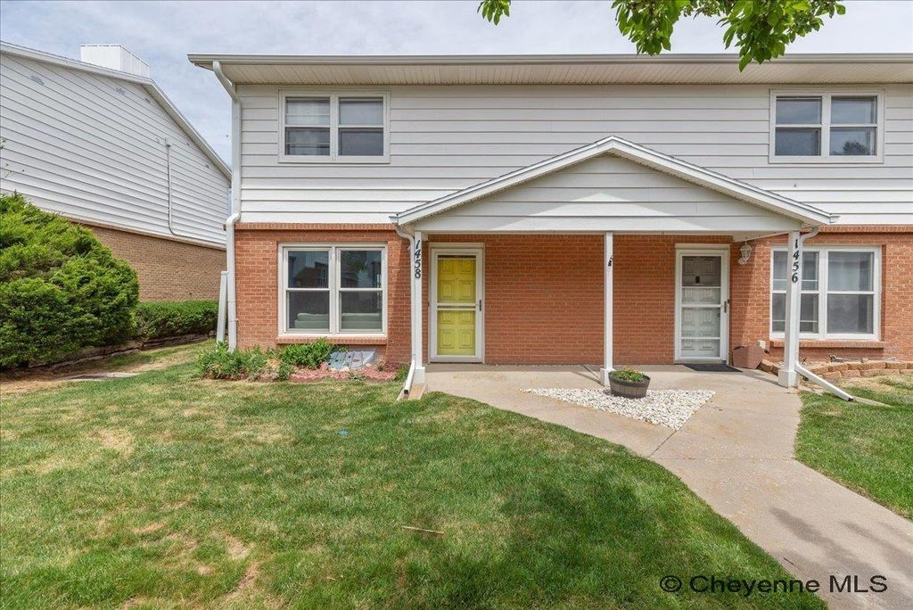 1458 TRENT CT, Cheyenne, WY 82009