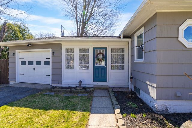 19 Earl Drive, Chili, NY 14624