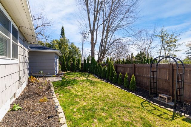 19 Earl Drive, Chili, NY 14624