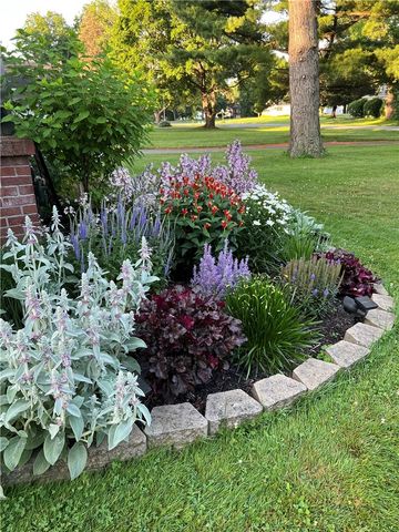 19 Earl Drive, Chili, NY 14624