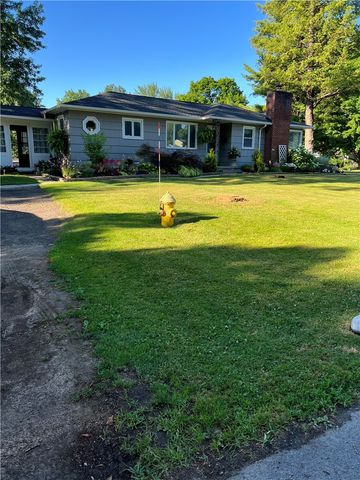 19 Earl Drive, Chili, NY 14624