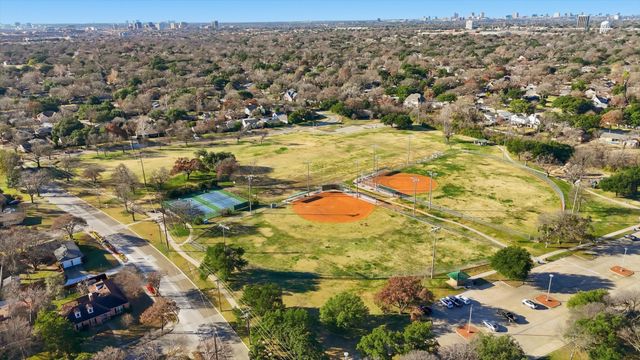 626 Nottingham Drive, Richardson, TX 75080