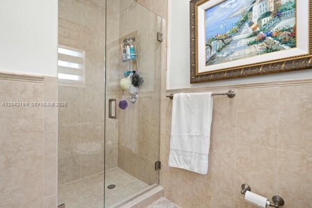 15763 NW 80th Ave, Miami Lakes, FL 33016