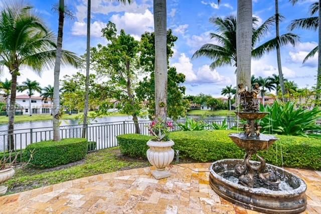 15763 NW 80th Ave, Miami Lakes, FL 33016