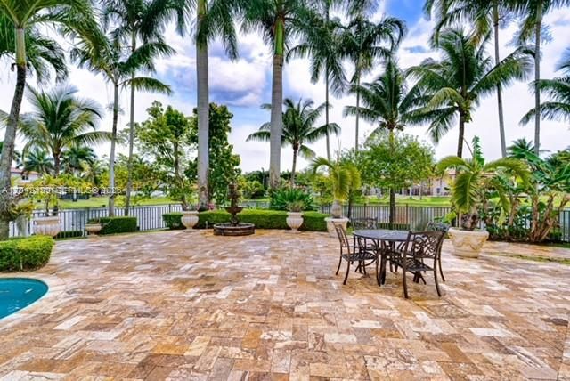15763 NW 80th Ave, Miami Lakes, FL 33016