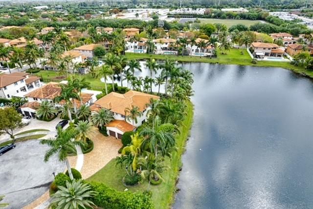 15763 NW 80th Ave, Miami Lakes, FL 33016
