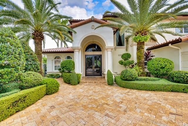 15763 NW 80th Ave, Miami Lakes, FL 33016