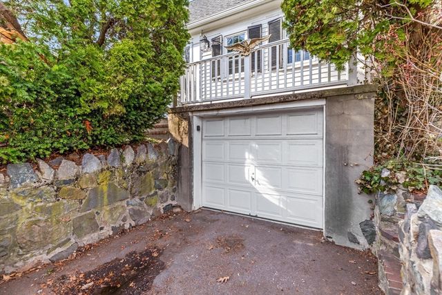 611 Franklin St, Melrose, MA 02176