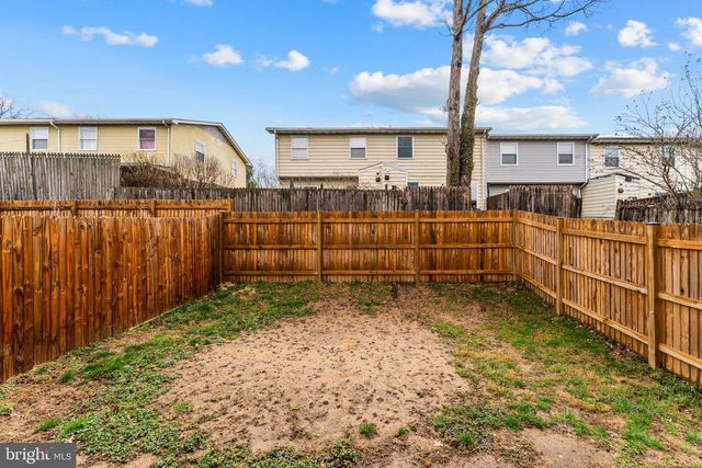 8611 HARRISON CT, Marshall, VA 20115