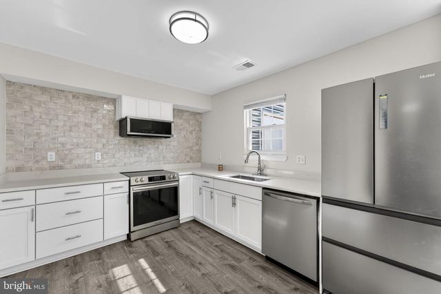 8611 HARRISON CT, Marshall, VA 20115