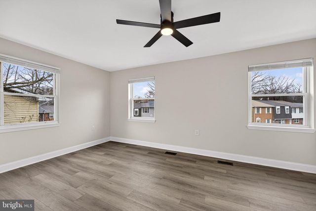 8611 HARRISON CT, Marshall, VA 20115