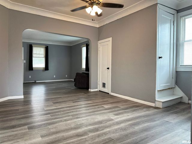 504 CATHERINE Street, Pekin, IL 61554