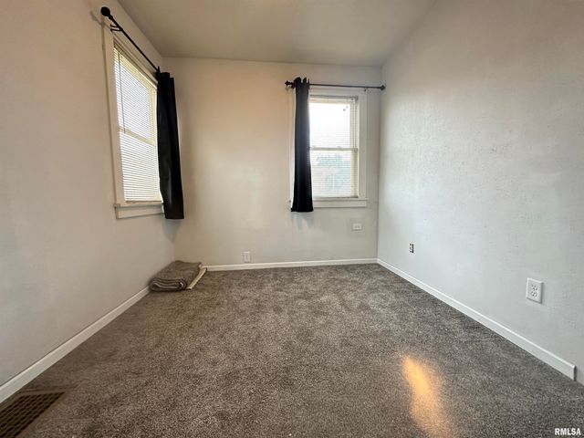 504 CATHERINE Street, Pekin, IL 61554