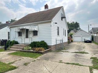 504 CATHERINE Street, Pekin, IL 61554