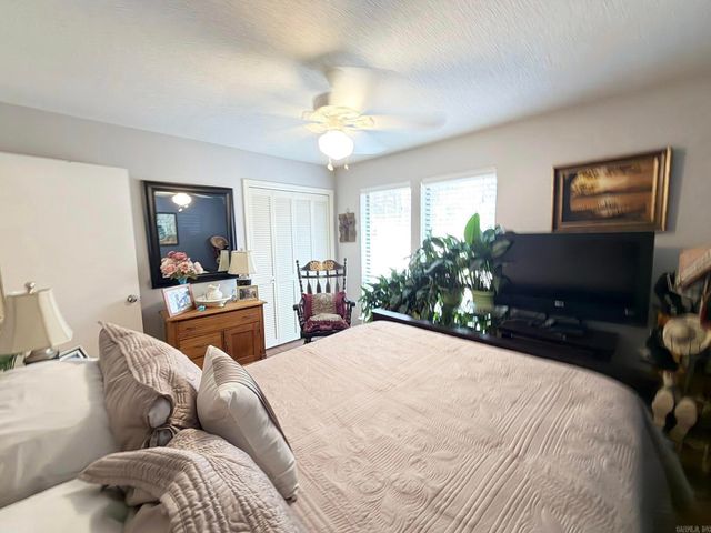 142 Glenwood, Fairfield Bay, AR 72088