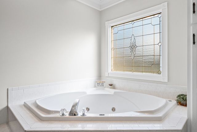 2175 Jim Taylor Rd, Woodlawn, TN 37191