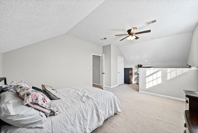 2175 Jim Taylor Rd, Woodlawn, TN 37191