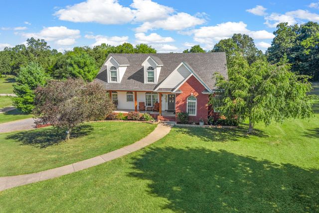 2175 Jim Taylor Rd, Woodlawn, TN 37191