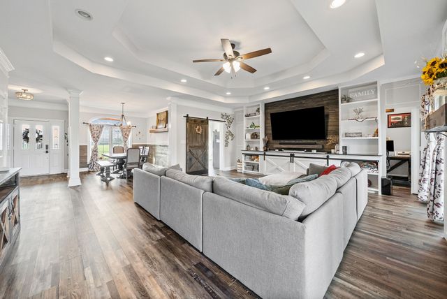 2175 Jim Taylor Rd, Woodlawn, TN 37191