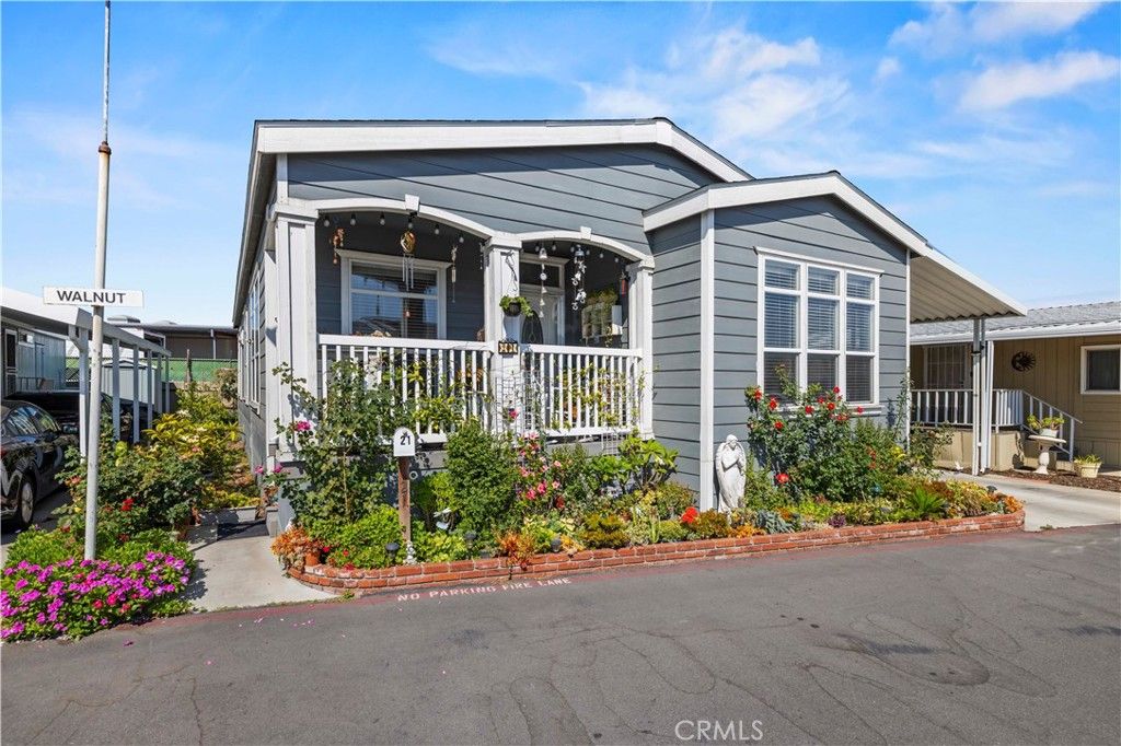 Image 1 of property listing at 21 Walnut Via, Anaheim, CA 92801