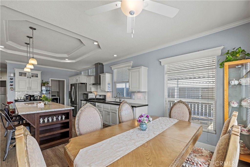Image 11 of property listing at 21 Walnut Via, Anaheim, CA 92801