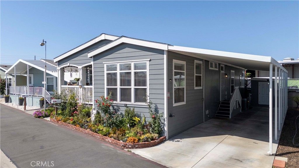 Image 38 of property listing at 21 Walnut Via, Anaheim, CA 92801