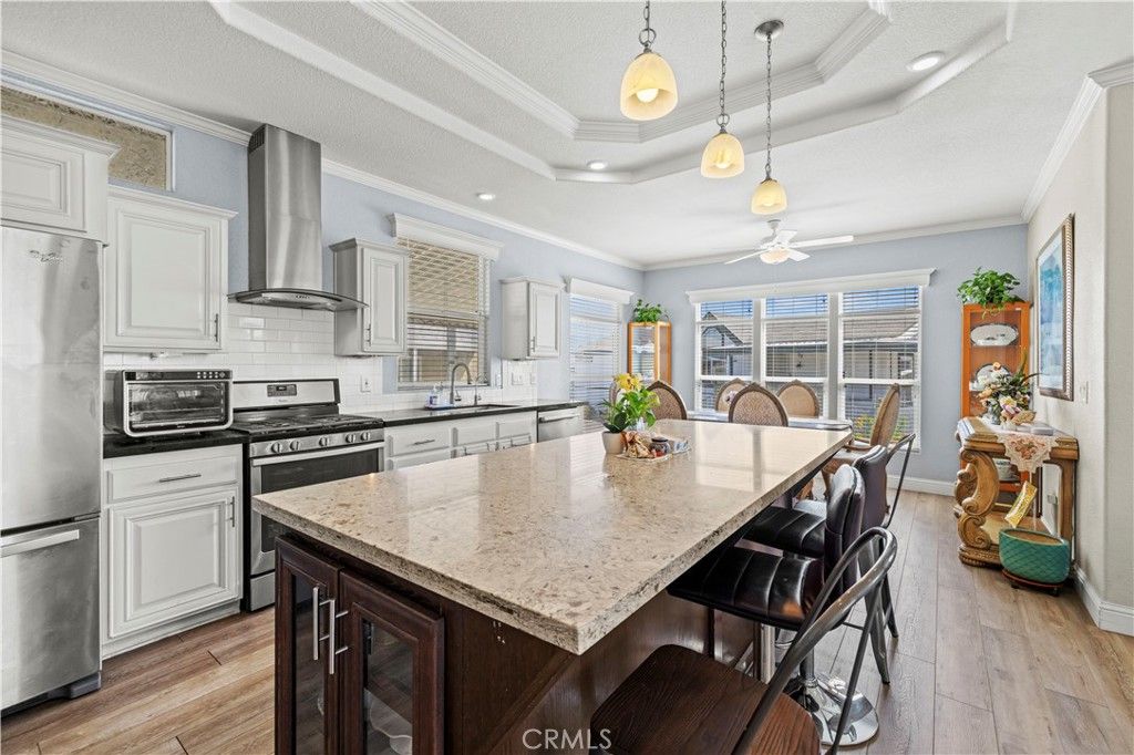 Image 4 of property listing at 21 Walnut Via, Anaheim, CA 92801