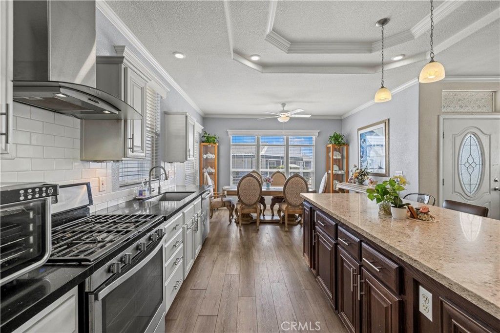 Image 5 of property listing at 21 Walnut Via, Anaheim, CA 92801